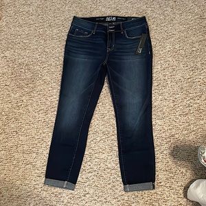 APT 9 Capri Mid Rise Jeans, Size 10